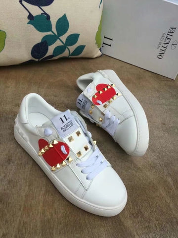 נעלי יוקרה ולנטינו VALENTINO נשים וגברים