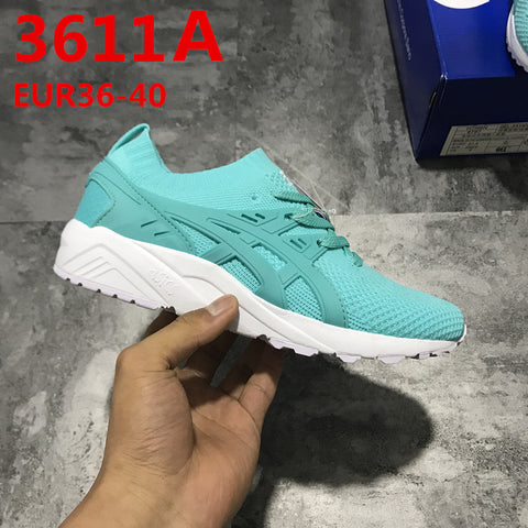 נעלי אסיקס ASICS סרוגות