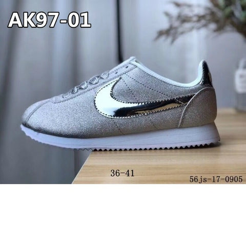 נעלי נייק Nike Cortez נוצצות מושלמות לנשים