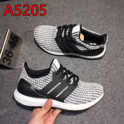 נעלי אדידס ADIDAS Ultra Boost לנשים ולגברים