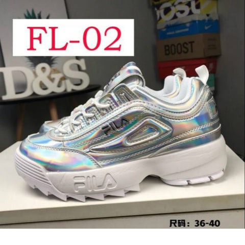 נעלי פילה FILA כסופות ומושלמות לנשים