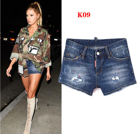 ג'ינס קצר של דסקוארד DSQUARED2 לנשים