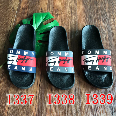 כפכפי טומי TOMMY HILFIGER מבוקשים לגברים