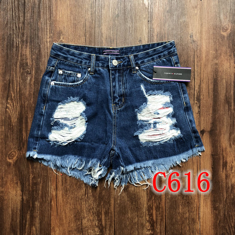 ג'ינס קצר ליוויס LEVIS לנשים