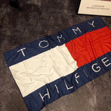 מגבת אופנתית של טומי TOMMY