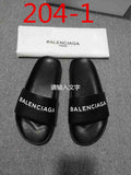 כפכפי יוקרה של בלנסיאגה BALENCIAGA לגברים ונשים