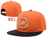 כובע בייסבול של מייקל קורס MICHAEL KORS